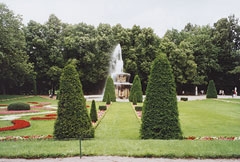 Наряду с такими понятиями как французский сад и английский сад, хорошо известными как профессионалам, так и любителям ландшафтного дизайна, хочется напомнить о существовании итальянского сада, со своими специфическими формами и приемами.