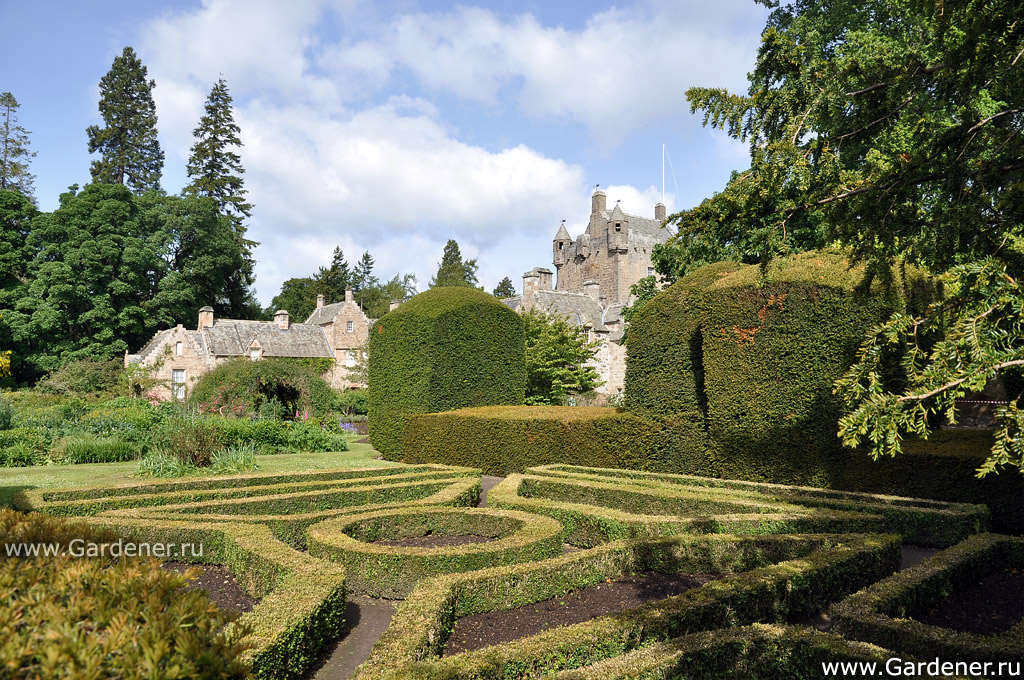 Садовый городок. Сады замка Коудор. Англия. Шотландия. Замок Каудор. Парк.. Замок Нэрн Шотландия. Сады замка Драммонд.
